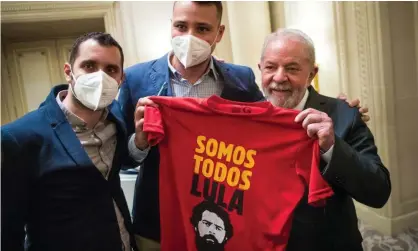  ?? ?? The former Brazilian president Lula with supporters in Paris. Photograph: Christophe Petit-Tesson/EPA