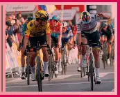  ?? BETTINI ?? Sempre scatenato
In alto a sinistra Primoz Roglic, 33 anni, alle Olimpiadi di Tokyo durante la prova a cronometro conclusa al primo posto; a destra lo sloveno allo sprint supera Evenepoel al Giro di Catalogna