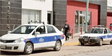  ??  ?? “City Car pretende entrar ilegalment­e al mercado de transporte”, dijo Ernesto Parra, presidente del Sindicato de Taxistas