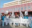  ??  ?? Profission­ais reúnem-se quinta-feira com o Ministério da Saúde