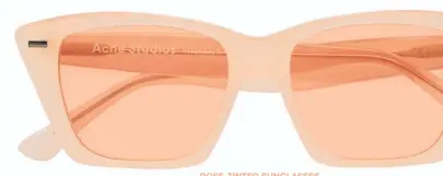  ??  ?? ROSE-TINTED SUNGLASSES
Acne sunglasses, $469, from Workshop. workshop.co.nz