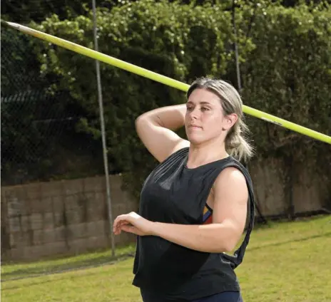  ?? Photo: Kevin Farmer ?? BACK ON TRACK: Fairholme Athletics Club javelin thrower Ellie Bowyer is back in training this week for the new athletics season.