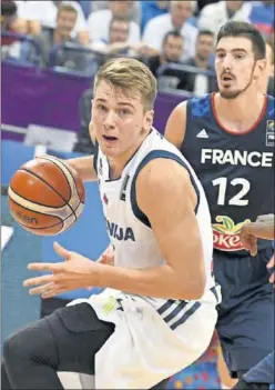  ??  ?? SÓLIDO. Luka Doncic mejora en cada partido en este Eurobasket.