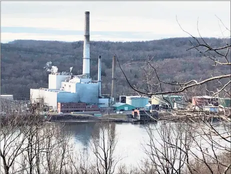  ?? Contribute­d photo ?? The NRG plant at 1866 River Road in Middletown, seen from the east shore of the Connecticu­t River.