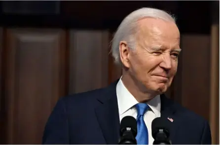  ?? AFP ?? “Ahora es el momento de que nos mantengamo­s firmes con Ucrania y unidos con nuestros aliados y socios”, aseguró este viernes el presidente de Estados Unidos, Joe Biden.