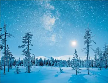  ?? ?? i Freeze frame: Ant Middleton, below, and his children experience­d temperatur­es of minus 47C on a trip to Finnish Lapland