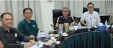  ?? By Peter Boon — Photo ?? (From right) Tiang, Dr Annuar and others seen during the meeting.