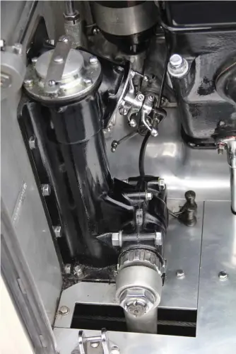  ??  ?? To keep the engine bay uncluttere­d, the steering box is mounted vertically on the bulkhead
