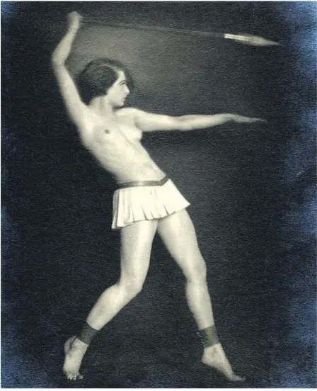 Selbstbewusst Visionar Und Nackt Klara Baur Pressreader