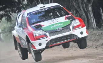  ??  ?? Alejandro Galanti y Marcelo Toyotoshi estarán al mando del Toyota Etios R5 buscando el triunfo.