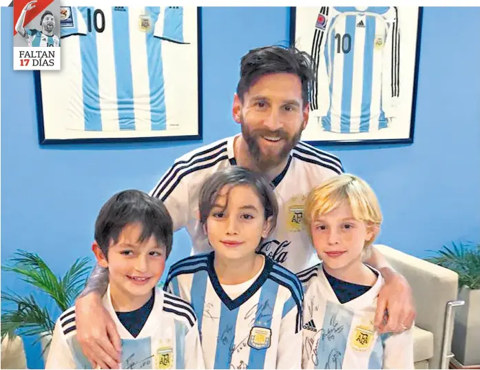  ?? GEntilEza faMilia koch ?? Los niños aman a Messi, y tres de ellos –Goyo Cingolani, Tonio Santilli Pazos y Nicolás Koch– obtuvieron una foto con el ídolo