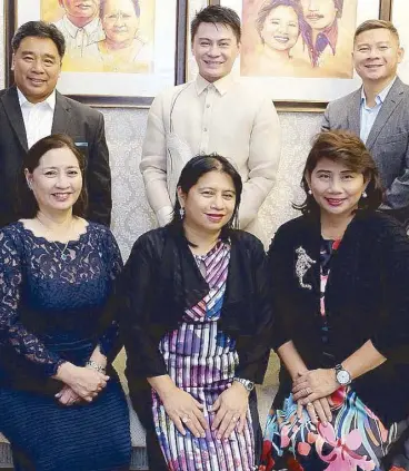  ??  ?? Members of the board of trustees of Our Lady of Fatima (OLFU) and Fatima University Medical Center (FUMC) are (standing) Dr. Vicente Santos Jr., Robert Bjorn Santos, Enrico Santos; (seated) Dr. Caroline Enriquez, Dr. Yvonne Guevara and Dr. Mylene Abad...
