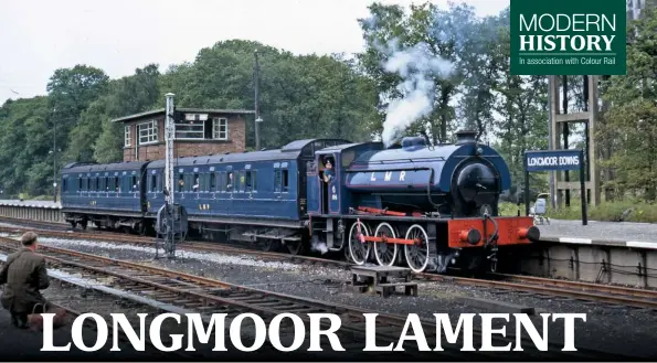  ?? TREVOR OWEN/ COLOUR RAIL ?? Blue is the colour. ‘Austerity’ 0-6-0ST No. 196 waits at Longmoor Downs during 1967.