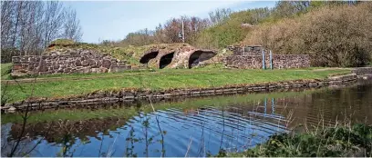  ?? Hyndburn BC ?? Super Slow Way are asking for volunteer crew members for The RV Furor Scribendi on the Leeds and Liverpool Canal