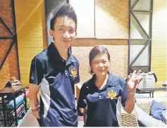  ??  ?? Adrian Koh and Evelyn Lee of Elite who secured maximum points in the fourth week.