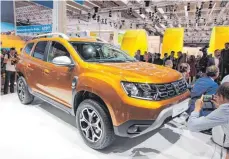  ?? FOTO: THOMAS GEIGER/DPA ?? Der neue Dacia Duster will seinen Titel als billigster Geländewag­en verteidige­n. Preise sind aber noch nicht bekannt.