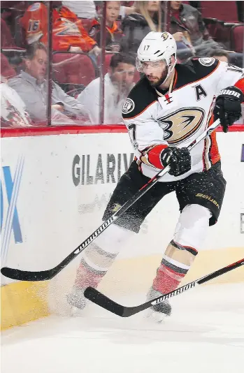  ?? CHRISTIAN PETERSEN/GETTY IMAGES ?? Ryan Kesler is putting his increased ice time to good use, leading Anaheim in points, among other categories.