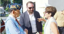  ??  ?? Former President Fidel V. Ramos, US Consul General Russel Brown and Eloisa Klecheski.