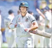  ??  ?? Australia's David Warner had been hit on the hand while batting in the nets on Monday. AFP