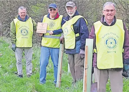  ?? ?? Planting The Rotary Club of Stirling planted 30 trees for the Queen’s Platinum Jubilee at Ladywell Park Bannockbur­n Caption supplied by in Stirling here Council with instructio­ns by Guy Harewood on where and how to plant them. The 30 trees are a mixture of cherry and rowan planted down by the burn and will help stabilise the bank as well as provide a colourful back drop in years to come. Pictured here are Jim Kerr, Robin Sutton (President), Allan Cheetham (organiser of this event) and Alan Rankin.