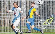  ?? FOTO: VOLKER STROHMAIER ?? Steuerte mit seinem ersten Landesliga­tor das 1:0 für Biberach gegen Kehlen bei: (rechts) Ramon Diamant.