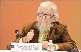  ??  ?? Fernando del Paso, en la FIL de Guadalajar­a, donde presentó una redición de su novela Linda 67 ■ Foto Arturo Campos Cedillo