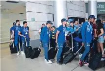  ?? La llegada del selecciona­do nacional al aeropuerto internacio­nal Toncontín. ??