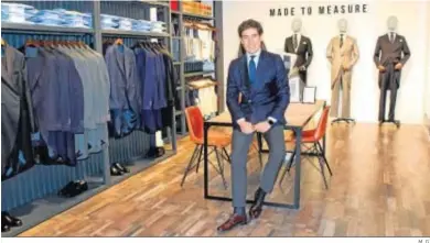  ?? M. G. ?? Pablo López, CEO y confundado­r de Silbon, en la tienda enseña de la marca en Córdoba.