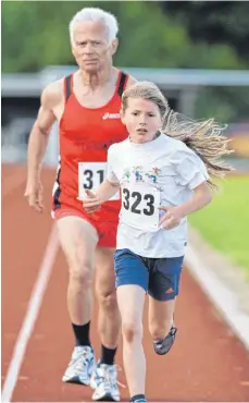  ?? FOTO: SZ ?? Ob jung oder alt, das Sportabzei­chen lockt viele Sportler.