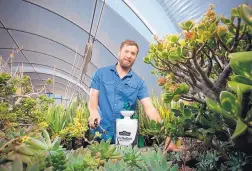  ?? COURTESY OF NMSU ?? NMSU’s new AgSprint accelerato­r will help commercial­ize agricultur­al technologi­es like the organic pesticide that NMSU graduate Luke Smith is marketing through his startup company, EcoSeal.