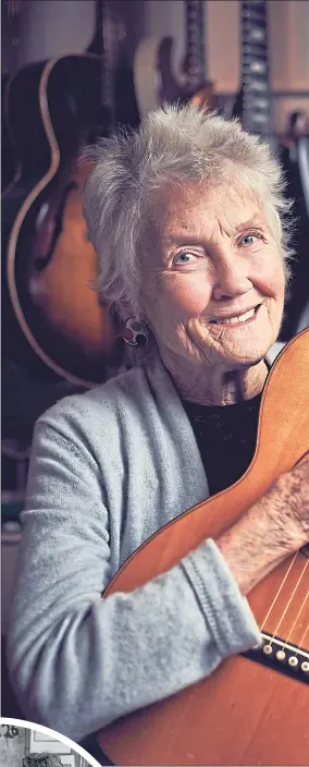  ??  ?? Singersong­writer Peggy Seeger in London in 2018, main, and performing on television with Ewan Maccoll in 1971, below