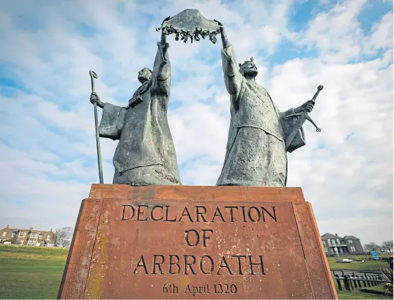  ?? Picture: Kris Miller. ?? The statue commemorat­ing the Declaratio­n of Arbroath which stands at the entrance to the Angus town.