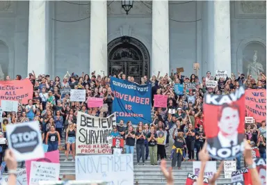  ?? ERIK S. LESSER/EPA-EFE ?? Protesters occupy the U.S. Capitol steps before a Senate vote on Kavanaugh’s confirmati­on Saturday.