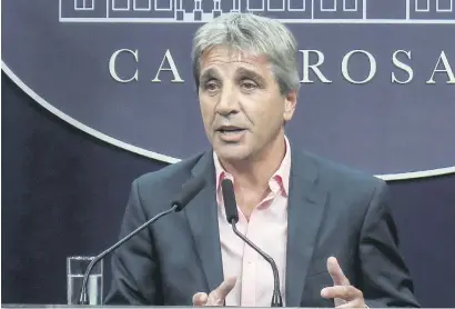  ?? I
NA ?? El ministro de Economía, Luis Caputo, sabe de finanzas y poco y nada del mercado de las prepagas.