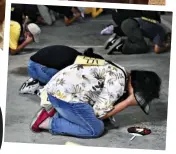  ?? ?? Nightmare scenario: Taipei residents during yesterday’s drill. Top, the Chinese army