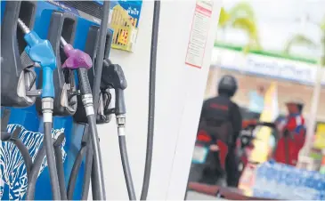  ?? SOMCHAI POOMLARD ?? Palm-based biodiesel B20 is to go on sale at petrol stations from July 1.