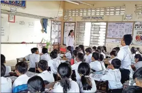  ?? RUSSEY PRIMARY SCHOOL ?? Students learning in a classroom in Russey Primary School in Phnom Penh’s Meanchey district in recent past.