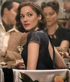  ??  ?? ##JEV#171-95-http://www.20minutes.fr/tv/cine-vie/258717-s##JEV# Marion Cotillard incarne une espionne aux motivation­s troubles.