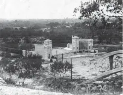  ?? Staff file photo ?? Sunken Garden Theater, seen under constructi­on, opened in 1930. In repairing it and other historic features in the park,
“incrementa­lism is going to be successful,” Hollis predicts.