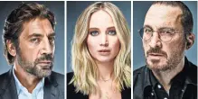  ?? PHOTOGRAPH­S BY MARKIAN LOZOWCHUK FOR THE NEW YORK TIMES ?? Javier Bardem, far left, Jennifer Lawrence, and Darren Aronofsky. Their film ‘‘Mother!’’ has perplexed critics.