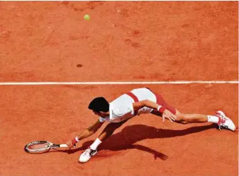  ?? (CHRISTOPHE SIMON/AFP) ?? Le classement et les résultats de Novak Djokovic, aujourd’hui 22e mondial, indiquent que quelque chose a changé.