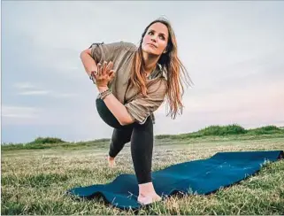  ?? ?? FLORENCIA DUTRÉNIT. Se interesó por el mundo del yoga a partir de un desamor.