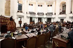  ?? ?? El pleno del Congreso capitalino, con mayoría de Morena y aliados, aprobó la iniciativa enviada por la jefa de Gobierno para que las becas a alumnos de escuelas públicas estén en la Carta Magna capitalina.