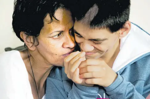  ?? Picture / Alan Gibson ?? June Rameka (left), has found it a struggle caring for her intellectu­ally disabled daughter Maraea, 32.