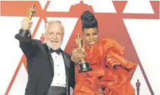  ??  ?? Jay Hart y Hannah Beachler ganaron uno de los tres Oscar de Pantera negra, en Mejor diseño de producción.