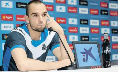  ?? CARLOS MIRA / RCD ESPANYOL ?? Pau López, en la rueda de prensa que ofreció ayer en la ciudad deportiva para anunciar su marcha