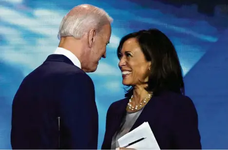  ?? (MIKE BLAKE/REUTERS) ?? Joe Biden et Kamala Harris en septembre dernier, après un débat.