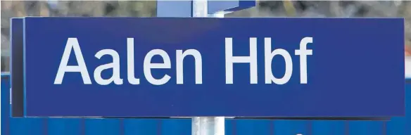  ?? FOTOS: THOMAS SIEDLER/ARCHIV ?? Fünf verschiede­ne Eisenbahnu­nternehmen werden ab Juni 2019 am Aalener Hauptbahnh­of unterwegs sein.