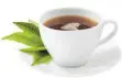  ??  ?? Wohltuend und hilfreich bei einer Erkältung: Viel Tee trinken.