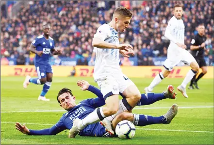  ??  ?? Leicester City’s English defender Ben Chilwell (left), vies with Everton’s English midfielder Jonjoe Kenny during the English Premier League football match between Leicester City and Everton at King Power Stadium in Leicester, central England on Oct 6. (AFP)